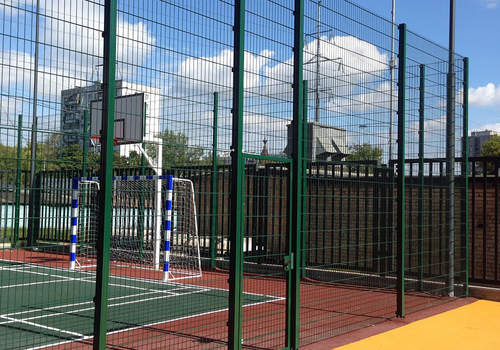 2Д забор для футбольной площадки в Нефтеюганске